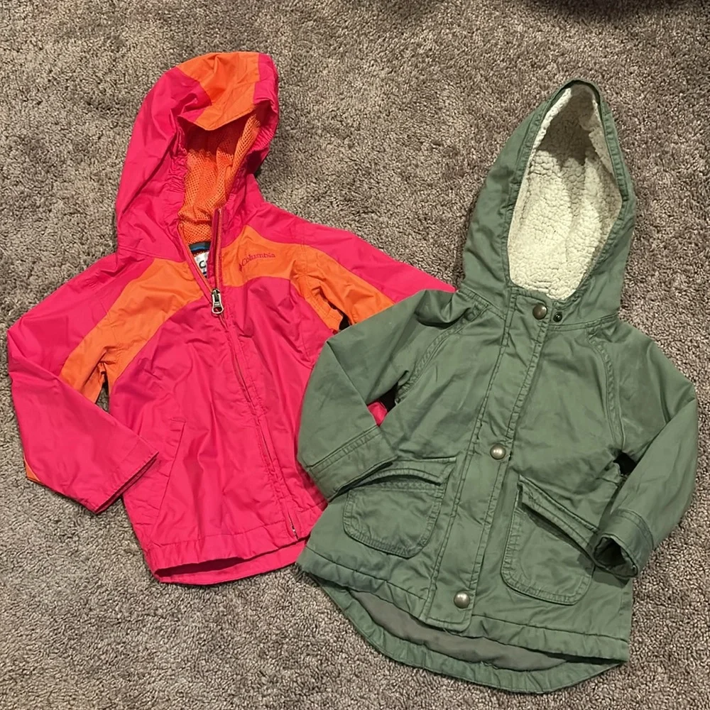 Toddler girl 18/24m Columbia rain jacket and Old Navy green winter jacket bundle